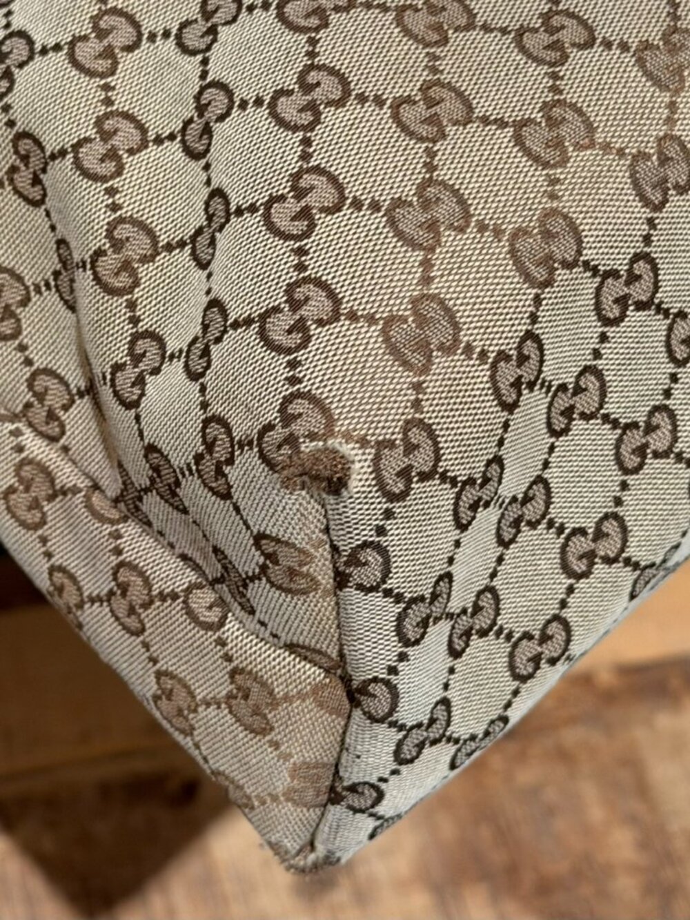 Gucci Beige GG Canvas Sherry Line Messenger Bag - Picture 8 of 15